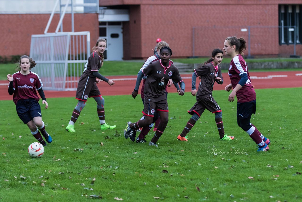 Bild 194 - C-Juniorinnen Halstenbek-Rellingen - St.Pauli : Ergebnis: 0:5